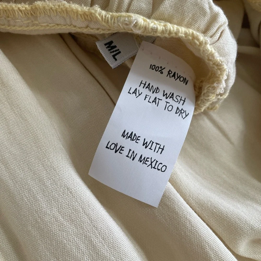 Jen’s Pirate booty flowy peasant top button shirt Cream bell sleeve M/L nwt - Picture 10 of 14